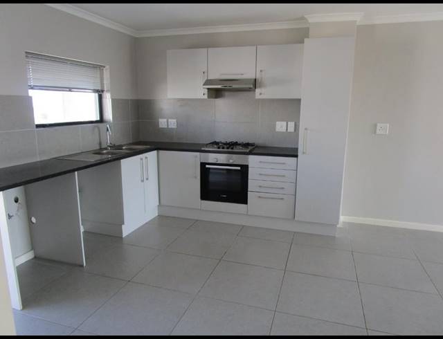 2 BEDROOM APARTMENT FOR SALE IN BURGUNDY ESTATE